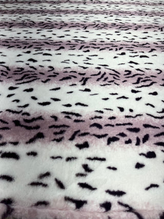 Berry Falcon Seal Spotted Animal Print Blanket *Choose Baby to Comforter Size & Pillow Covers